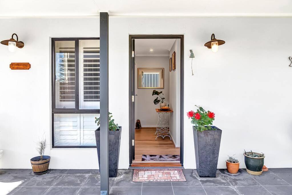Guest house 'waurra' A Cosy Moana Getaway