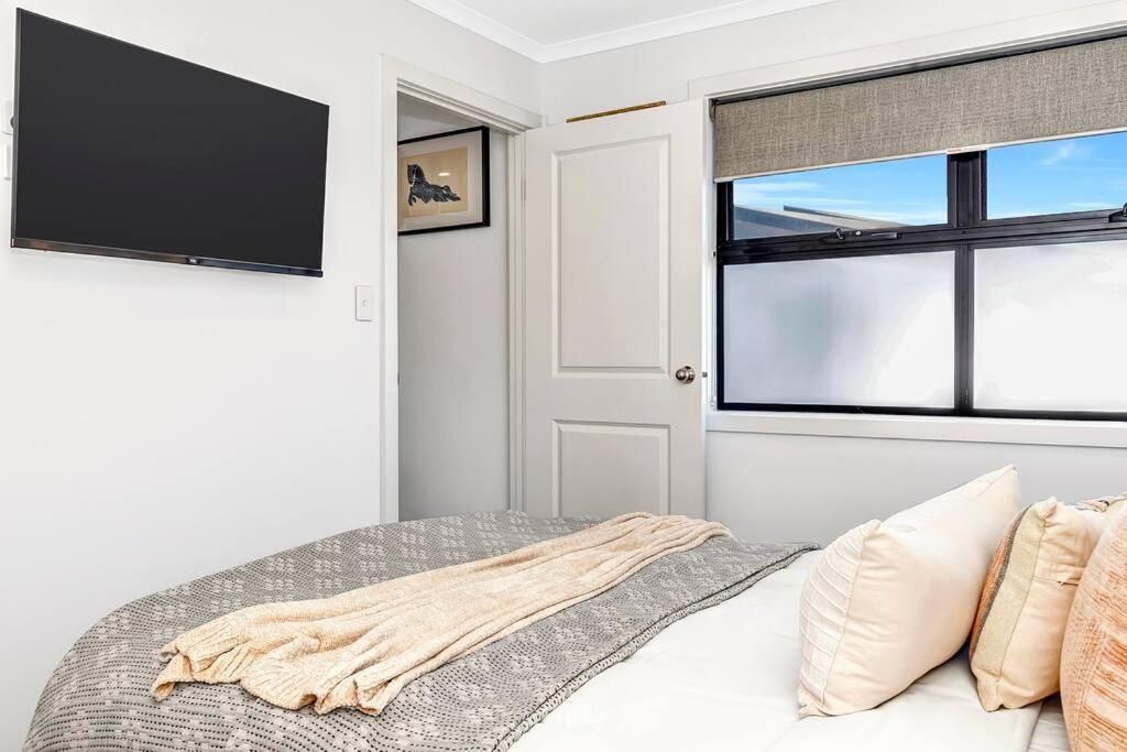 Guest house 'waurra' A Cosy Moana Getaway Adelaide