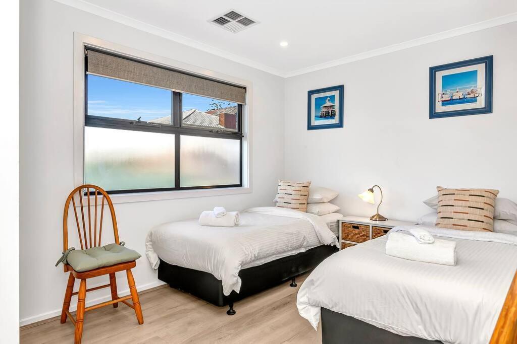 Guest house 'waurra' A Cosy Moana Getaway