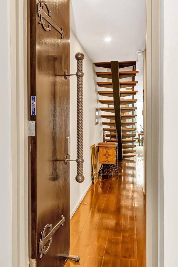 Parish Court - A Unique Contemporary Conversion * Adelaide