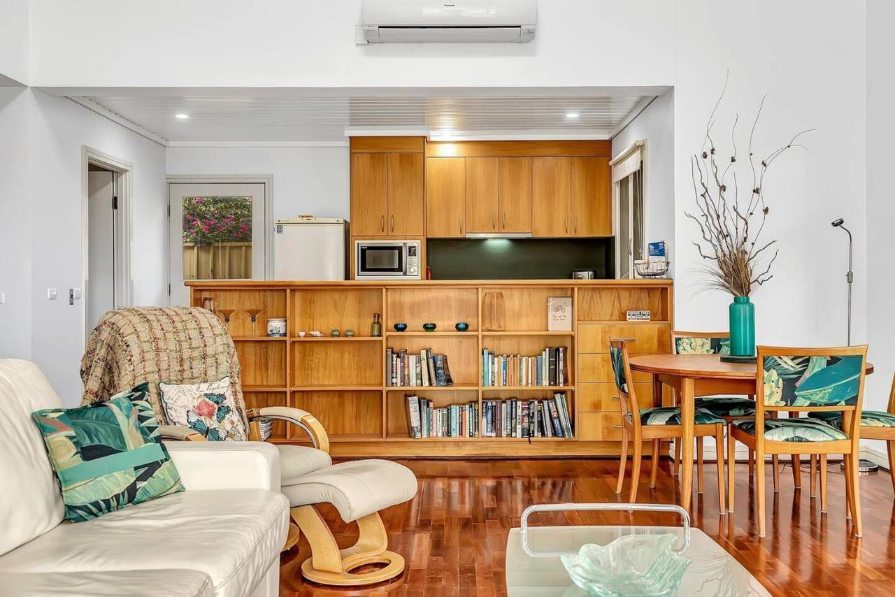 Time And Tide Hideaway - A Spacious Beachside Escape * Adelaide