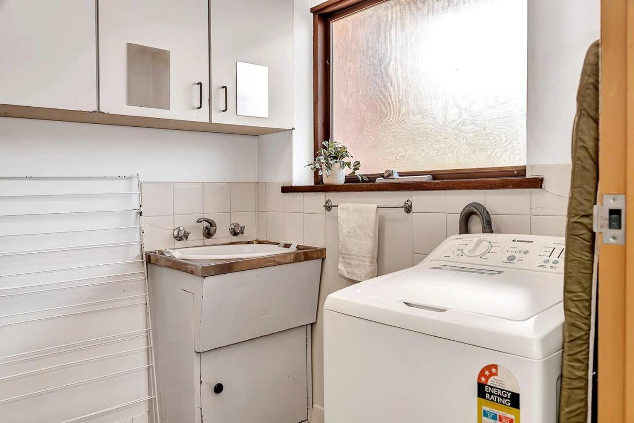 Apartment 'the Redstone' Experience Adelaide's Inner-east