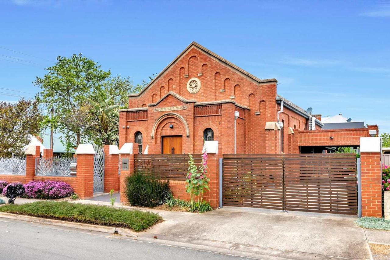 Parish Court - A Unique Contemporary Conversion *