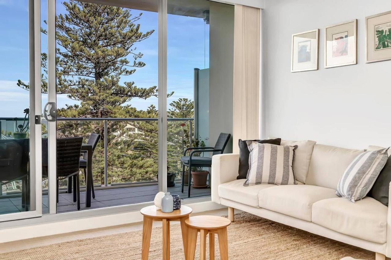Apartment Waterfront Resort-style Living At Glenelg