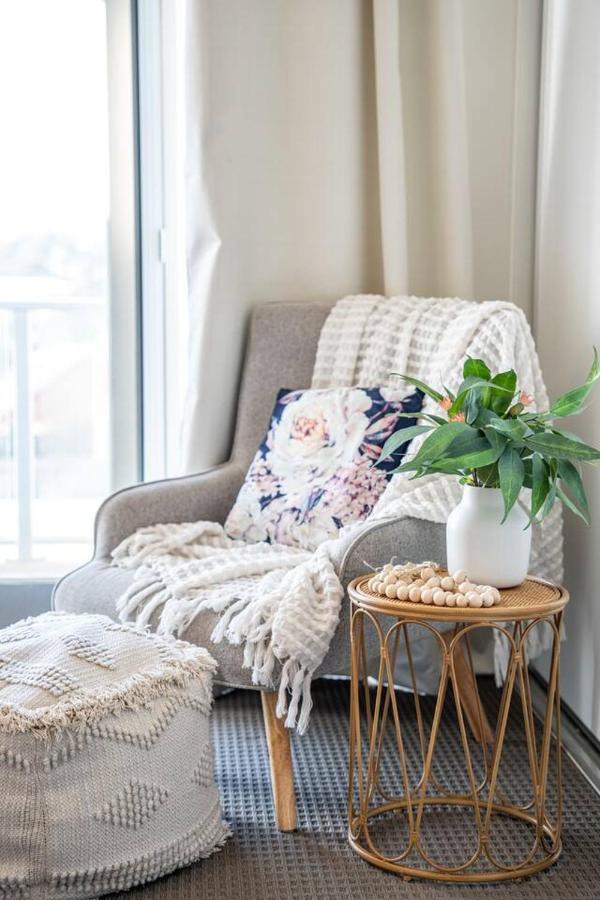 Oceanside At Christies - Contemporary Comfort