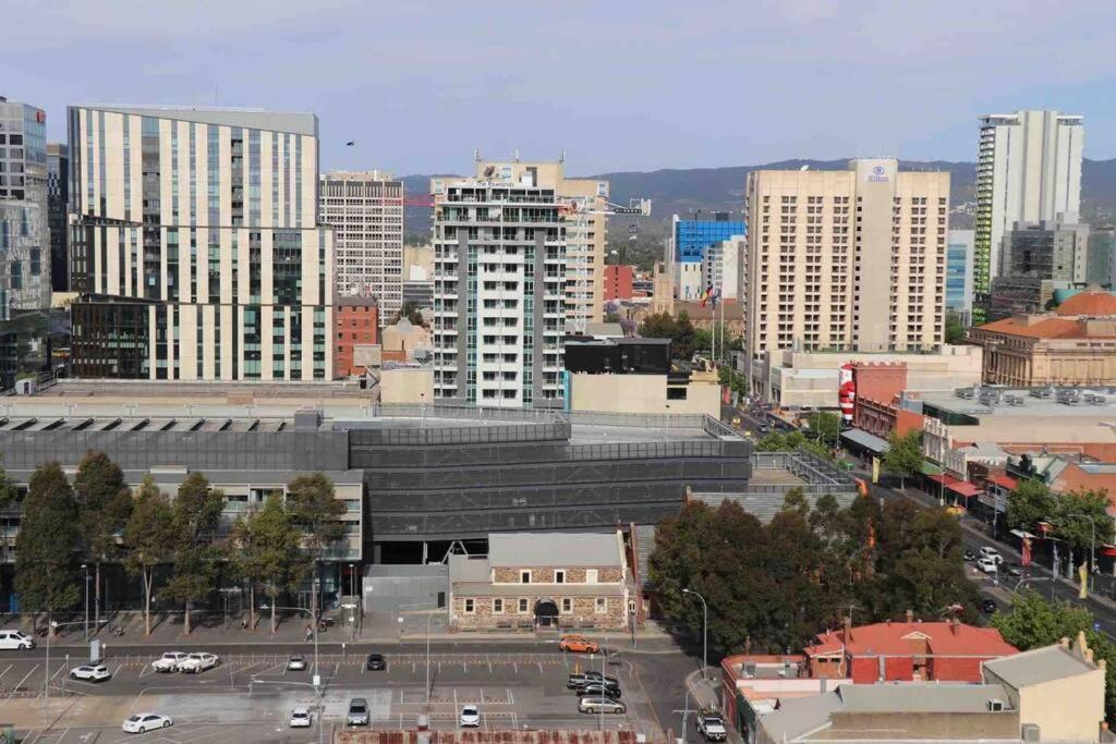 Free Parking Cityview Pool Gym Apartamento