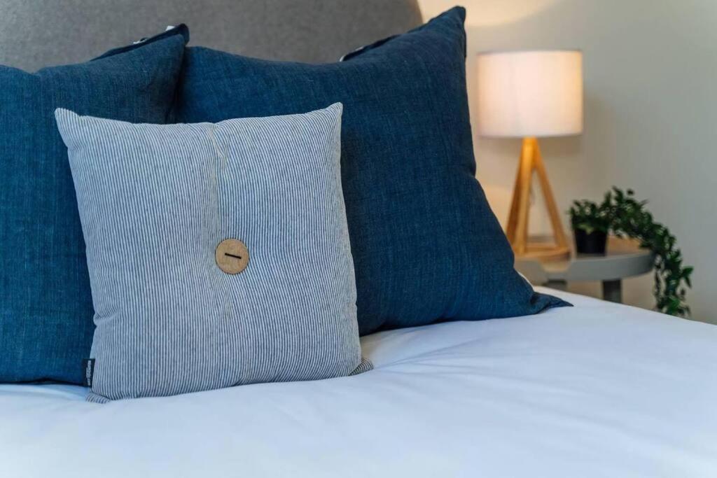 Apartment Nirvana On Gray - 2br Staycation Wifi Adelaide