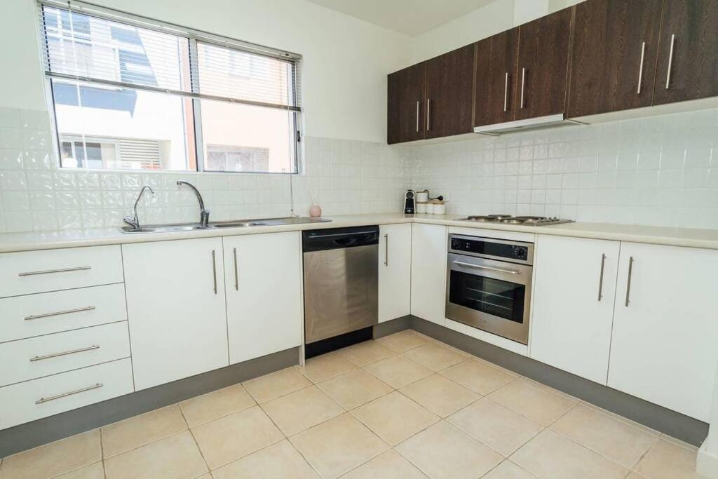 Nirvana On Gray - 2br Staycation Wifi Apartment *