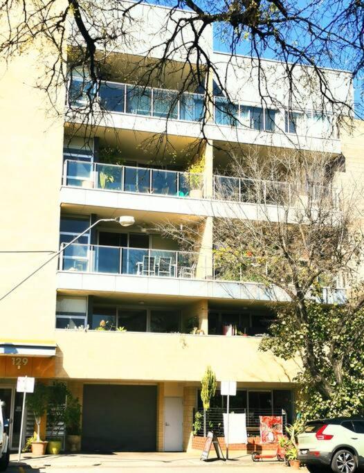 King On Sturt Apartment *