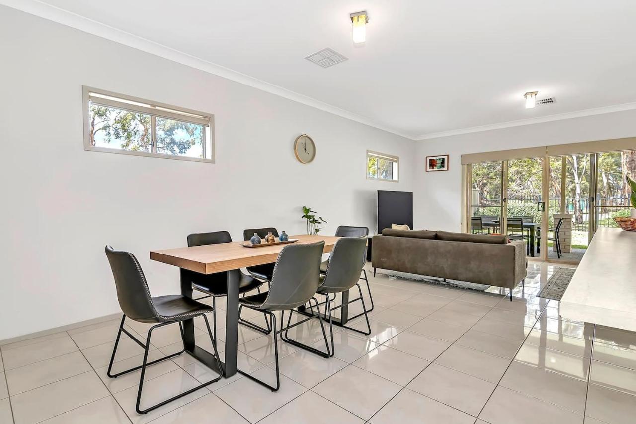 Opie's Oasis Between West & Henley South Holiday home