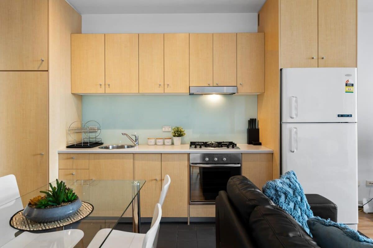The Heart Of The Cbd - 2br Modern Wi-fi Adelaide