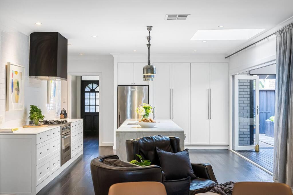 Iris @ Norwood - Luxe 4br *