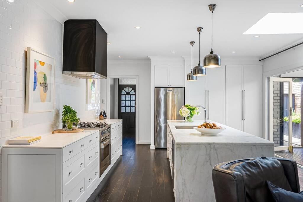 Iris @ Norwood - Luxe 4br