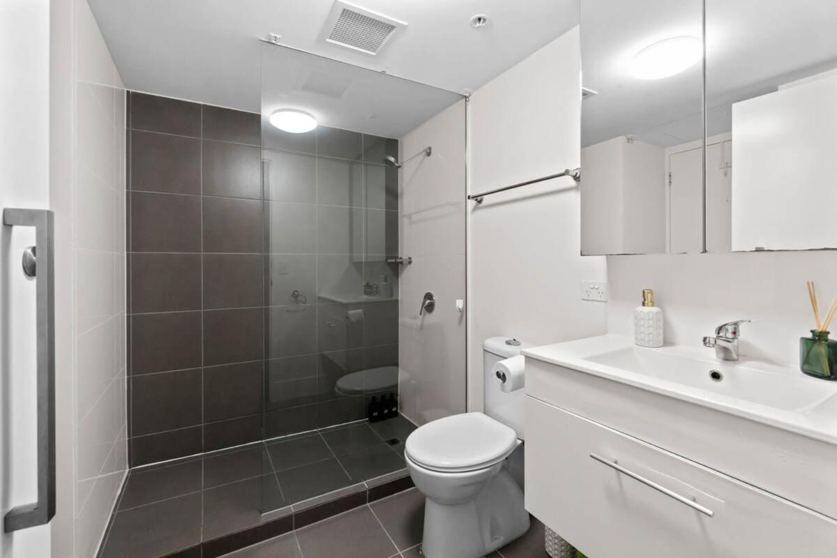 Amazing Cbd 2br - Walkable & Wi-fi & Charm Apartment Adelaide