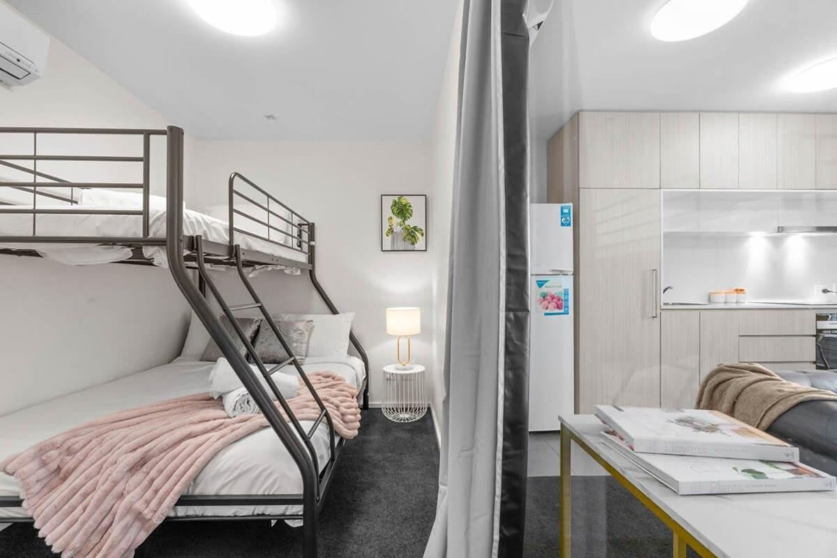 Amazing Cbd 2br - Walkable & Wi-fi & Charm Apartment *