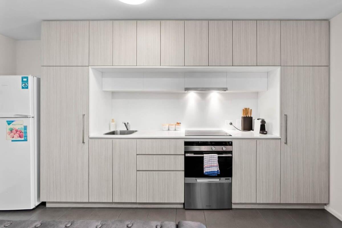 Apartment Amazing Cbd 2br - Walkable & Wi-fi & Charm Adelaide