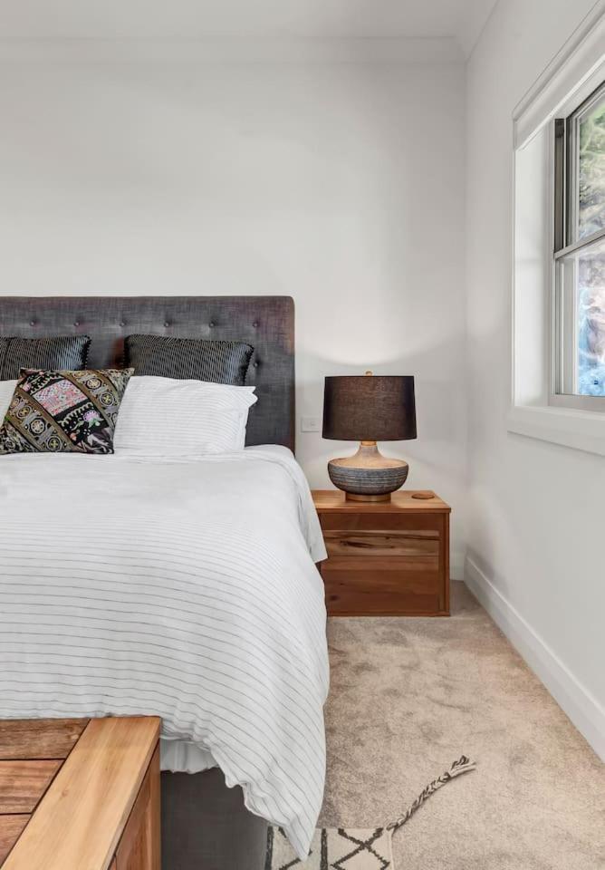 Holiday home Beachfront At Sandpiper - A Spacious Coastal Escape Adelaide