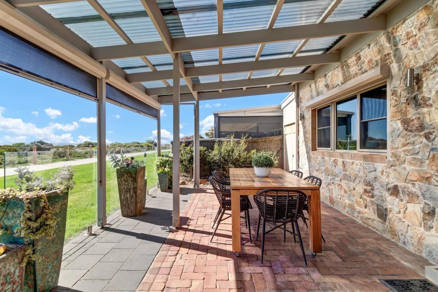 Beachfront At Sandpiper - A Spacious Coastal Escape Holiday home Adelaide