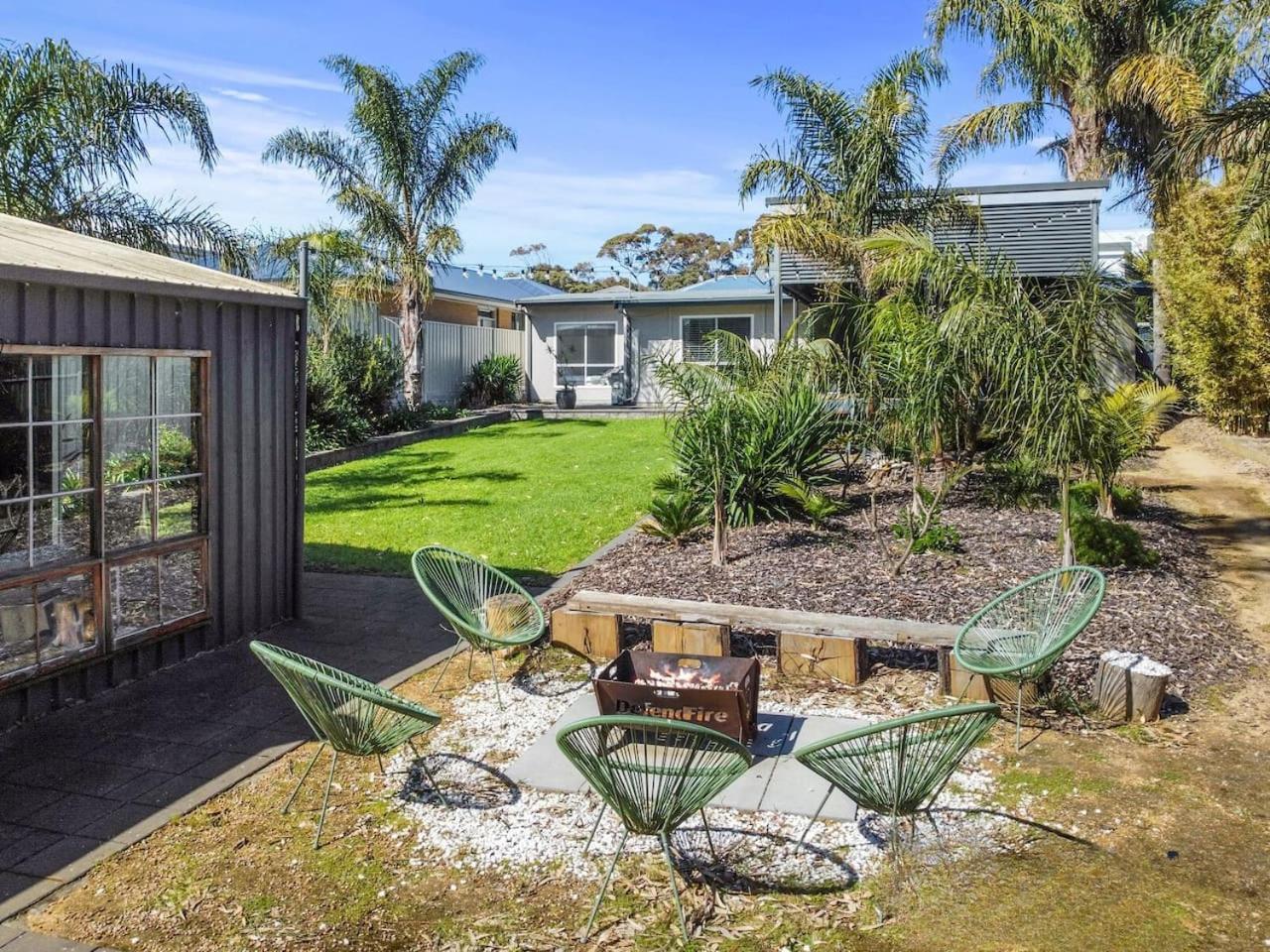 Christies Garden - A Beachside Entertainer's Gem Adelaide
