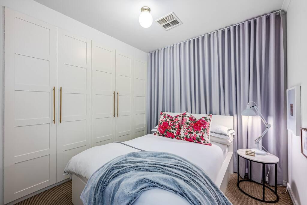 Iris @ Norwood - Luxe 4br Villa Adelaide