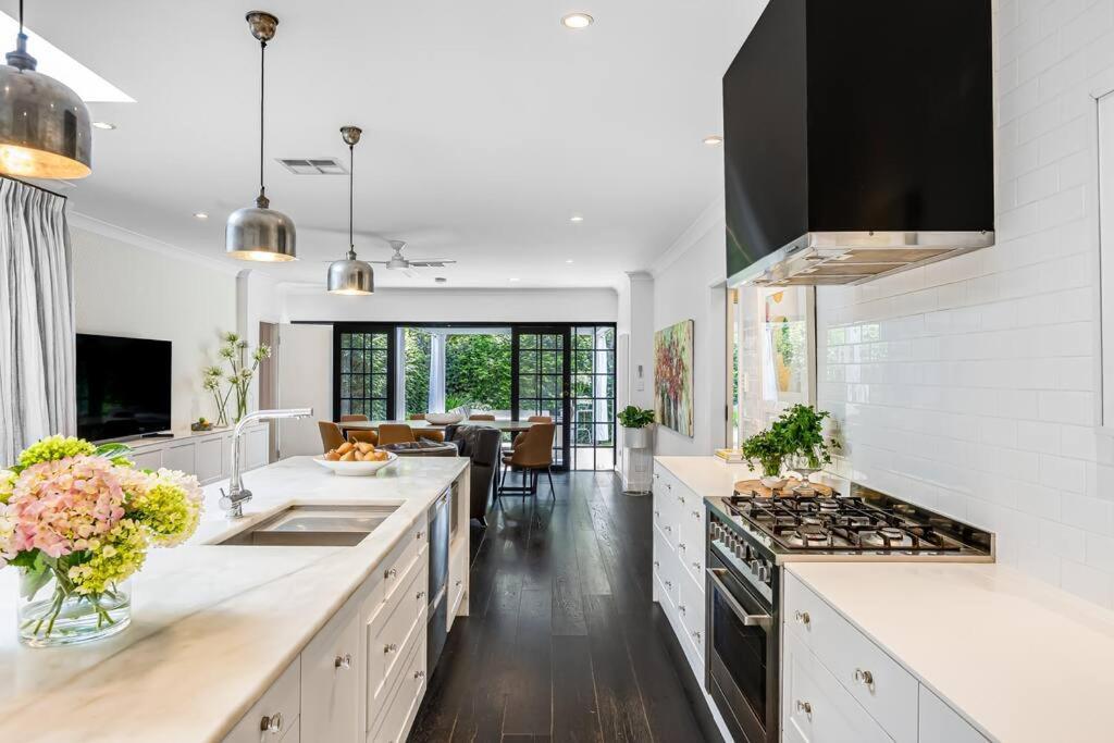 Iris @ Norwood - Luxe 4br Villa *