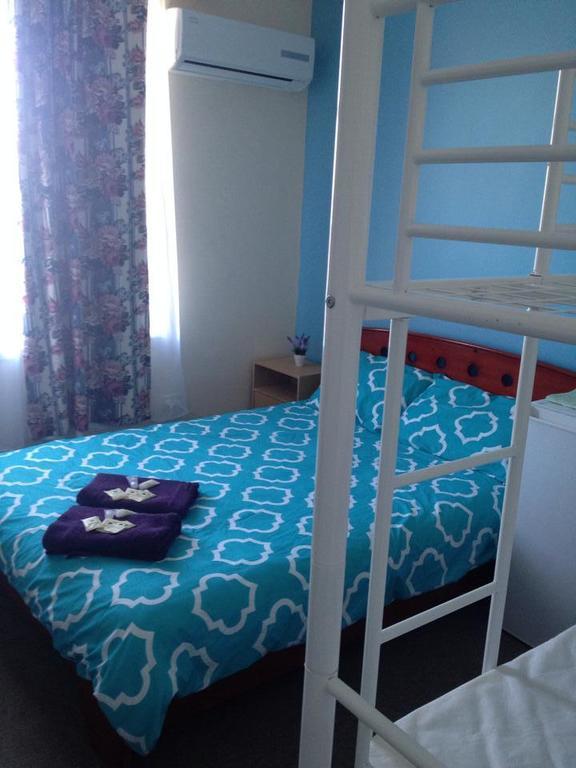 Port Backpackers Hostel