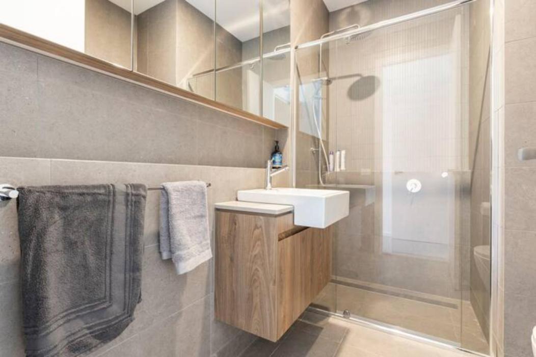 Vinrace Escape Apartment