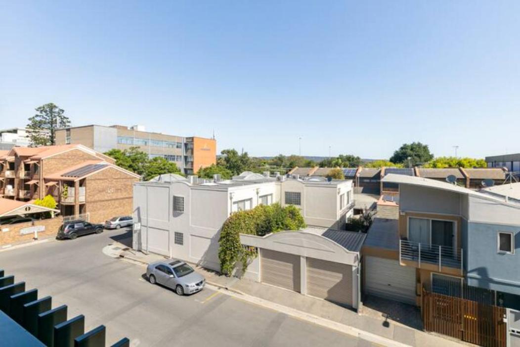 Vinrace Escape Apartment