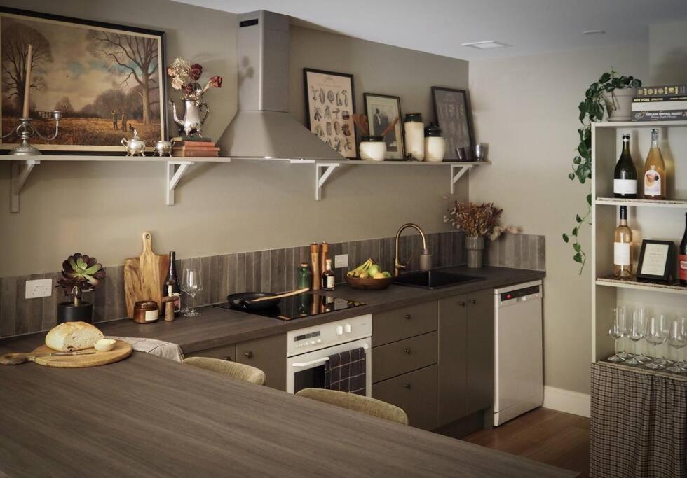 Charlie On Charlick - Fully Renovated 1br Apartamento