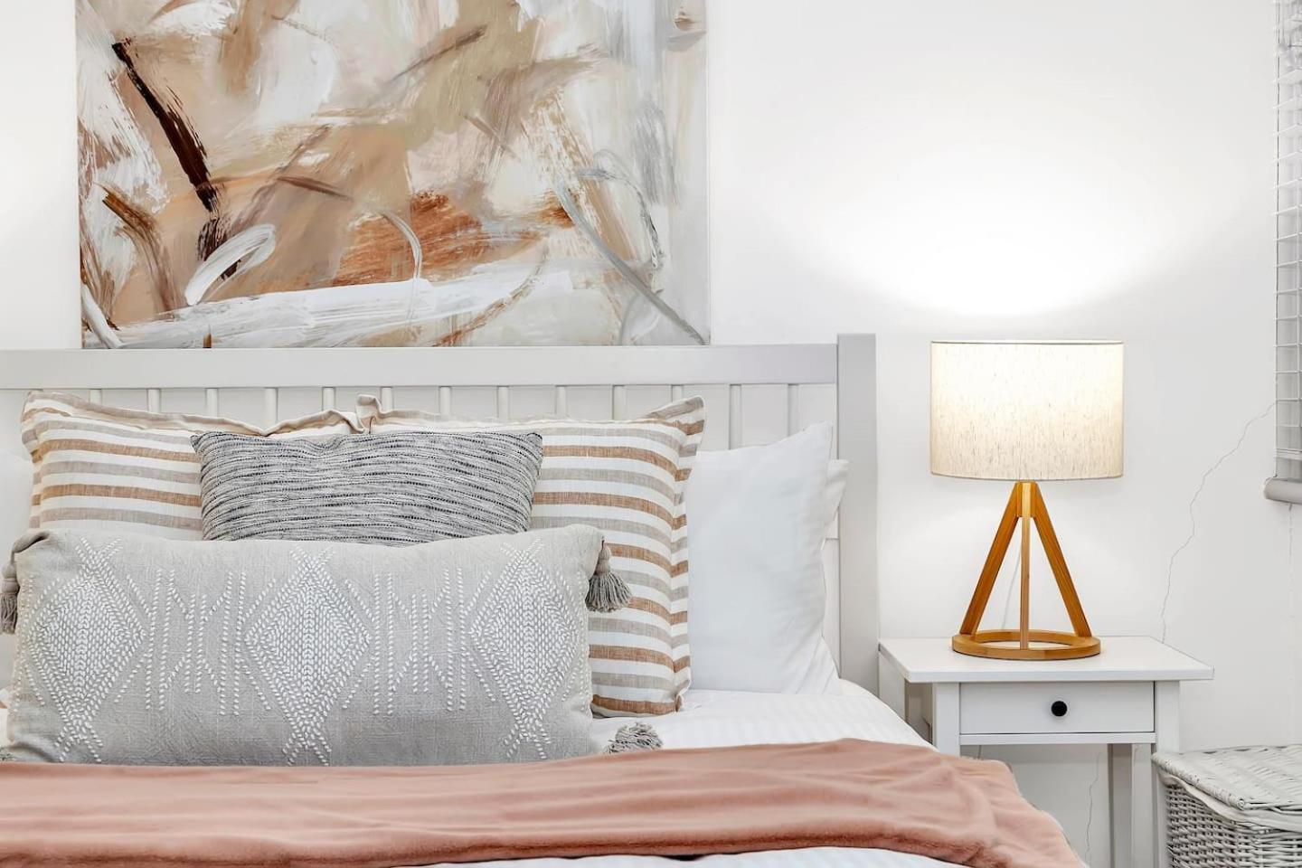 'violet Cottage' An Idyllic Urban Oasis For Two * Adelaide