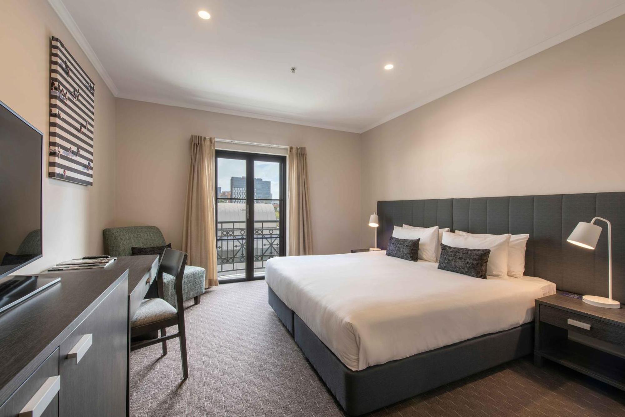 Frome Aparthotel