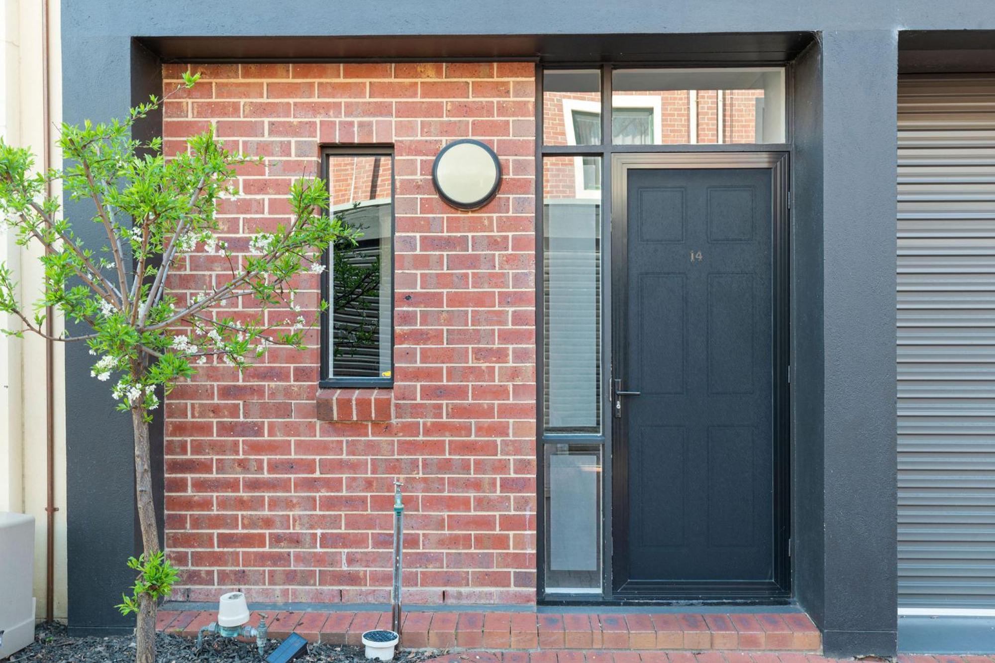 The Muse On Halifax Stylish Town House