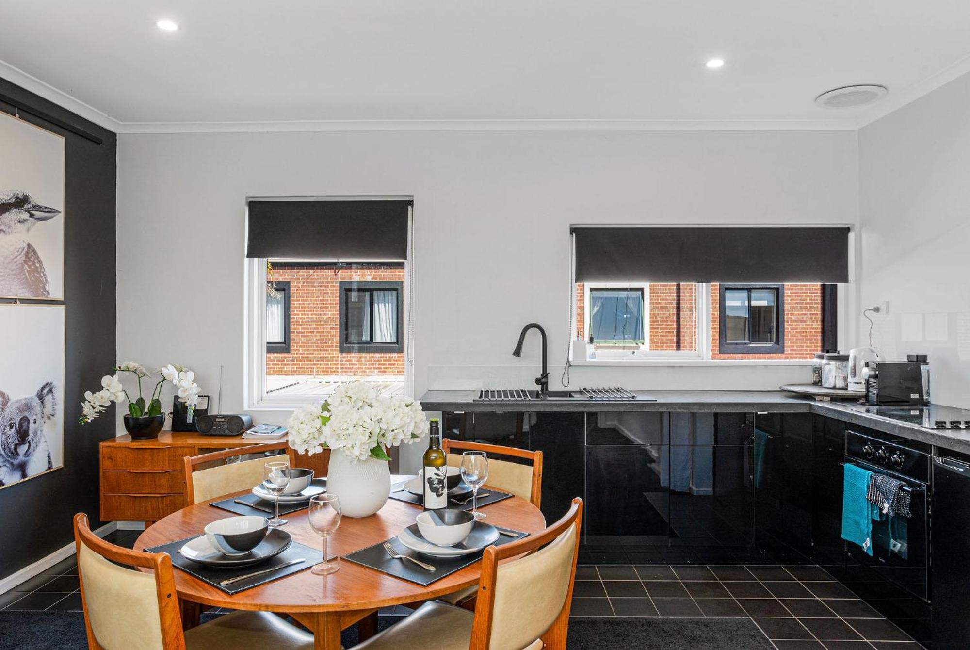 Apartment The Muse On Halifax Stylish Town House
