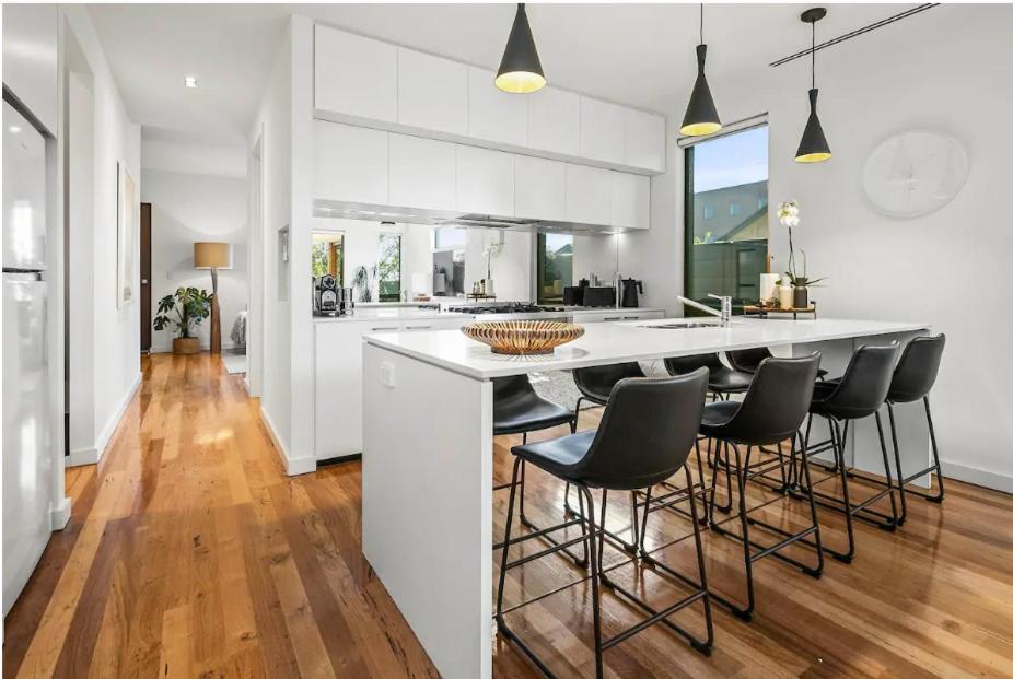 Luxury Norwood Retreat