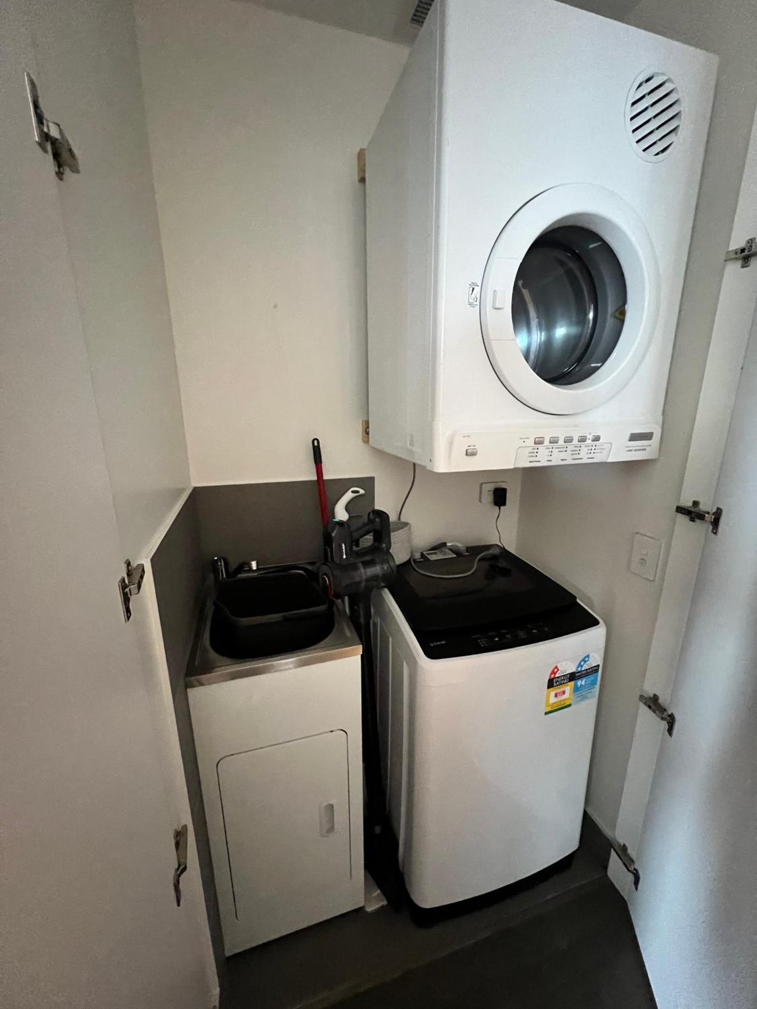 Realm 1206 Apartment Adelaide