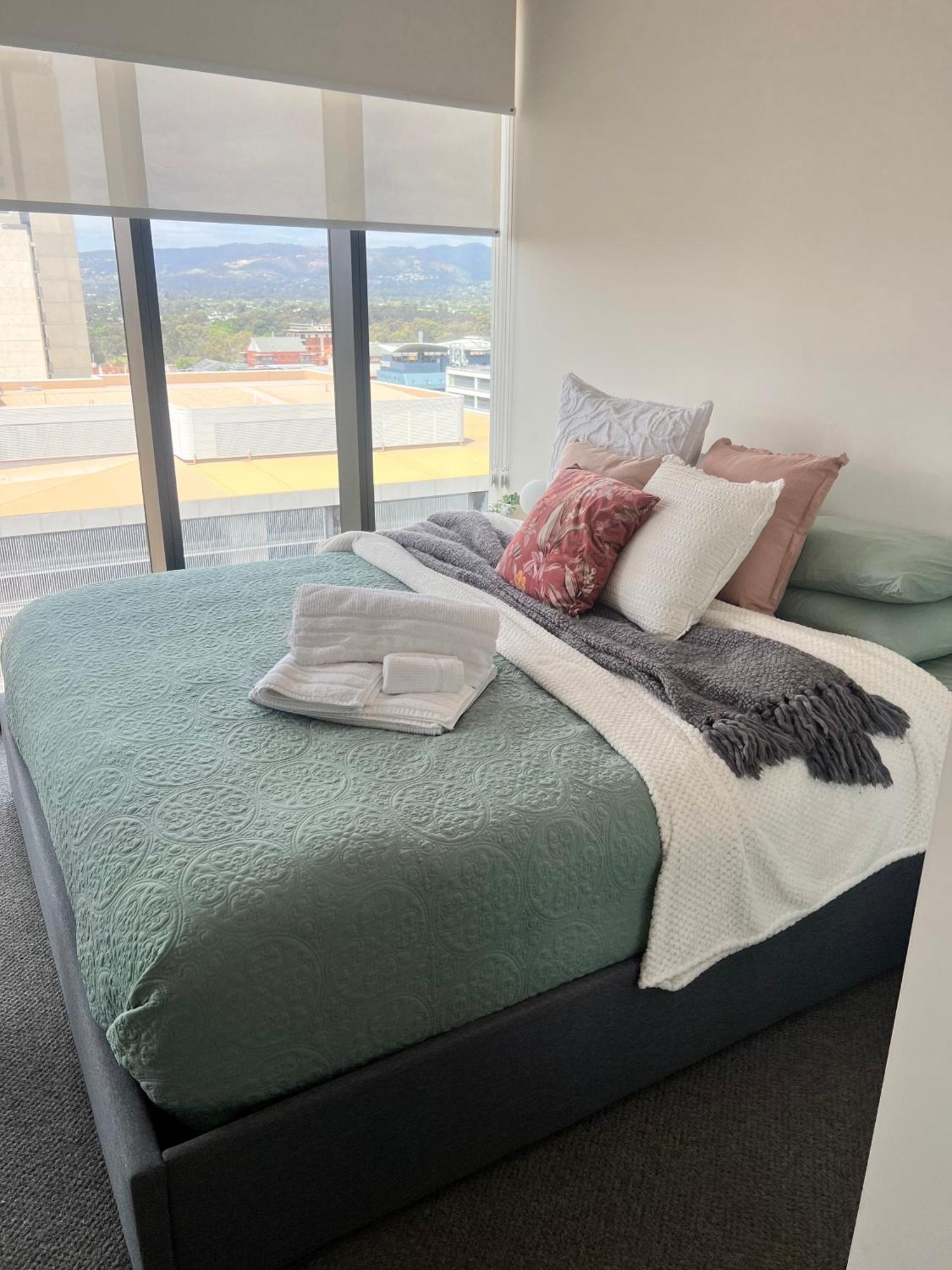 Realm 1206 Apartment Adelaide