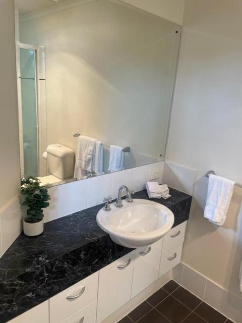 Rnr Sturt Apartment *