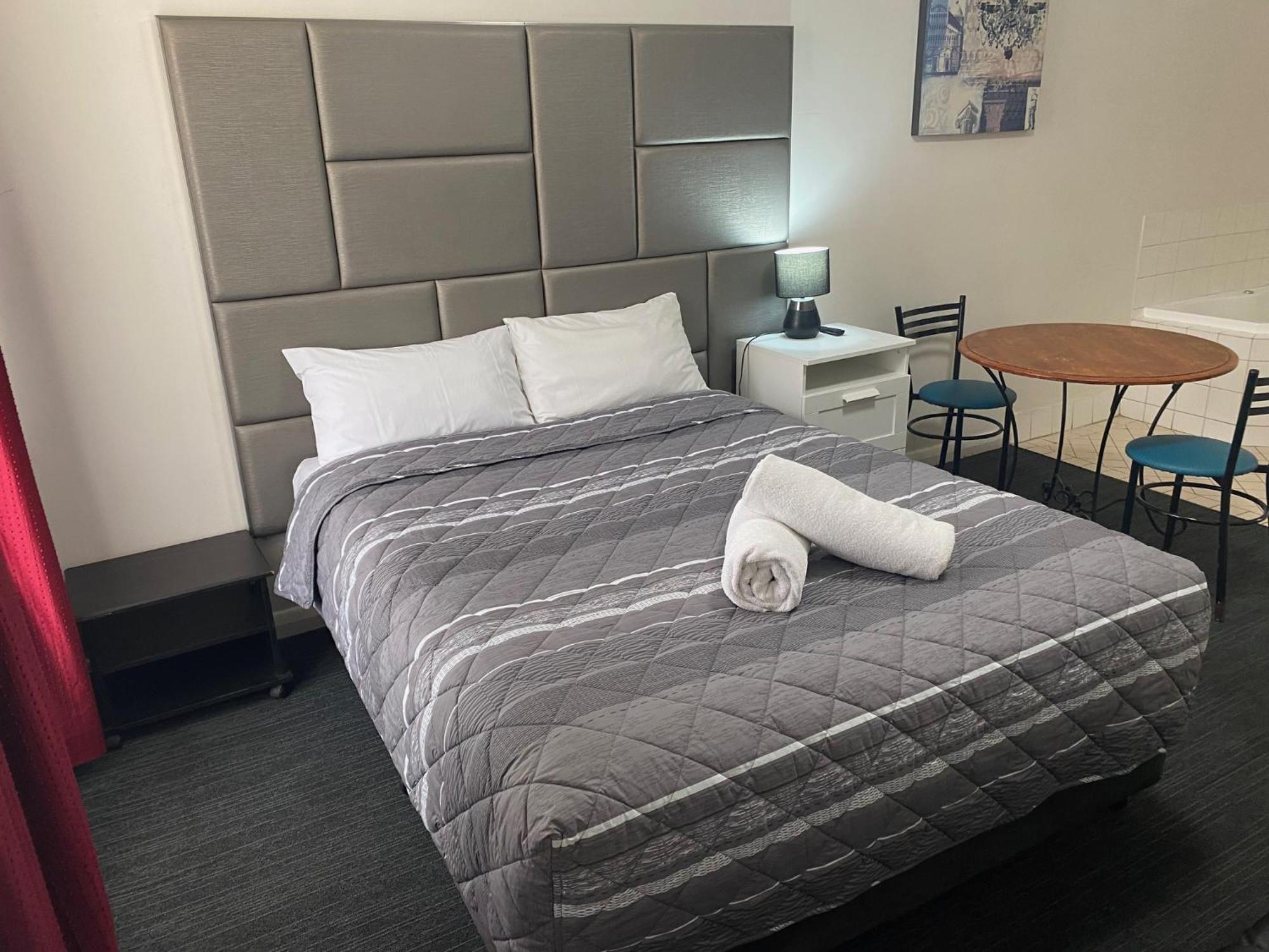 Tollgate 3* Adelaide