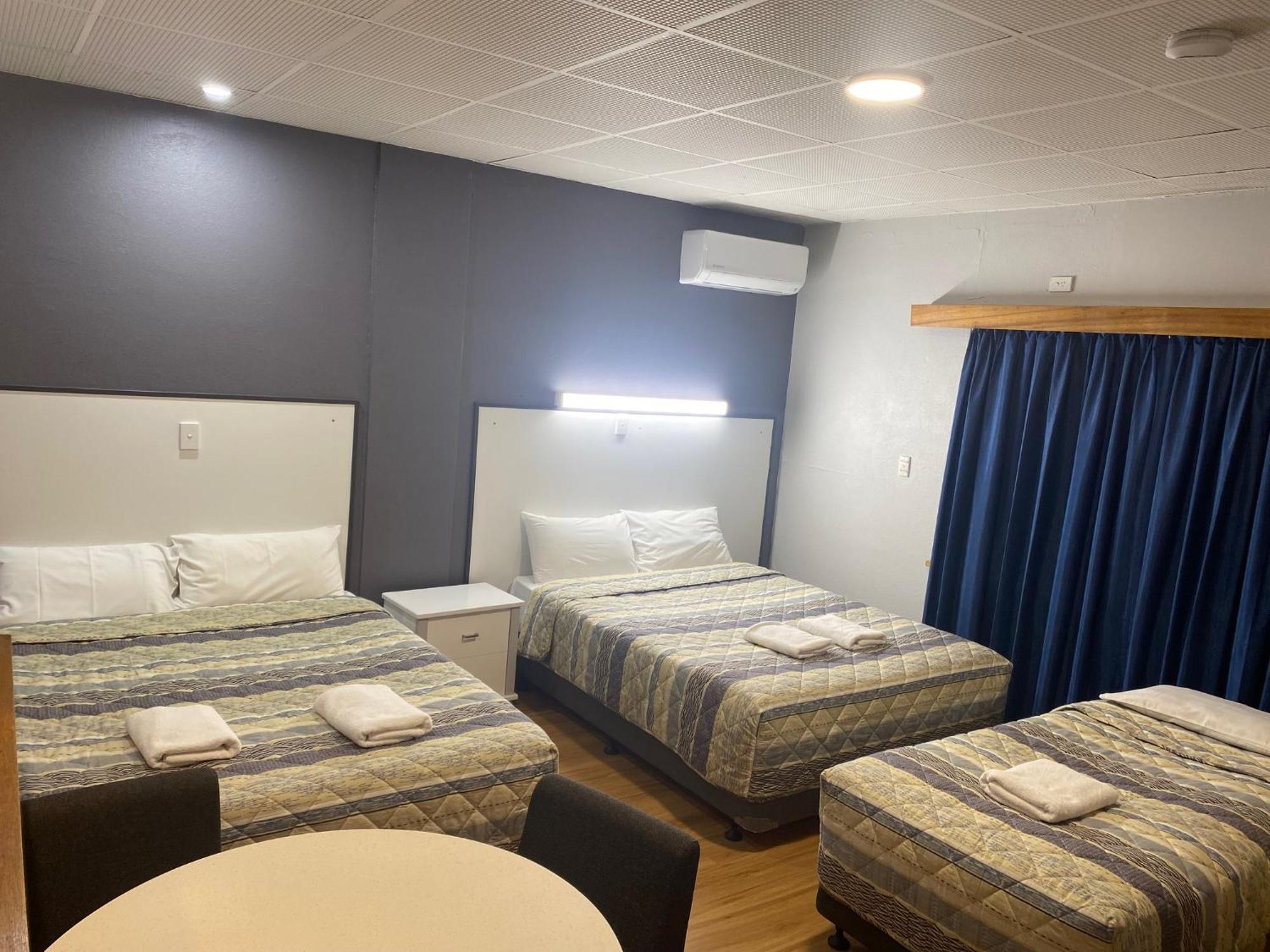 Motel Tollgate