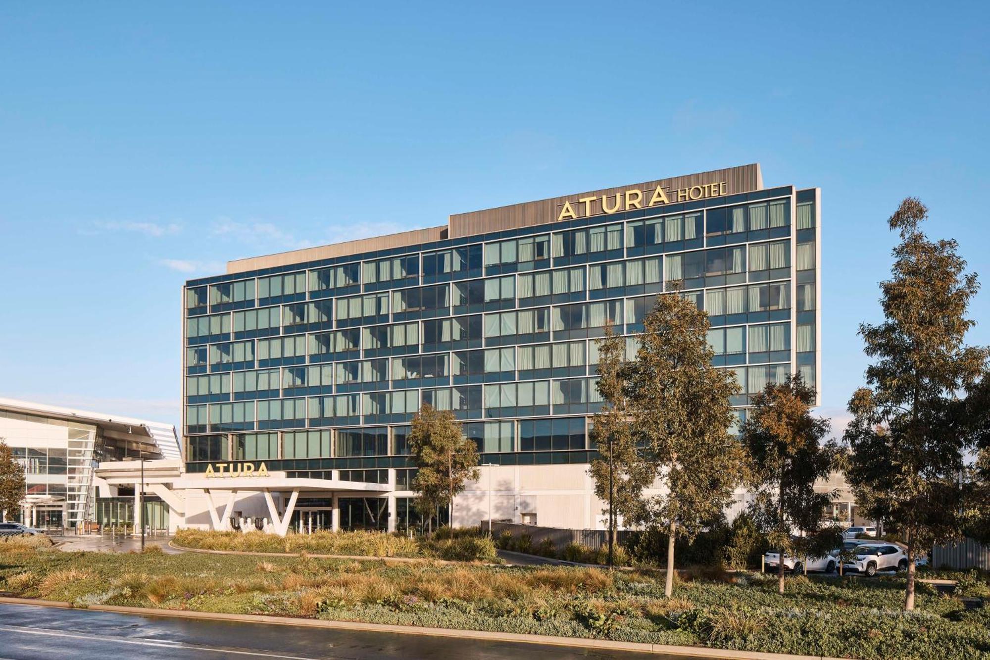 Hotel Atura Airport 4*