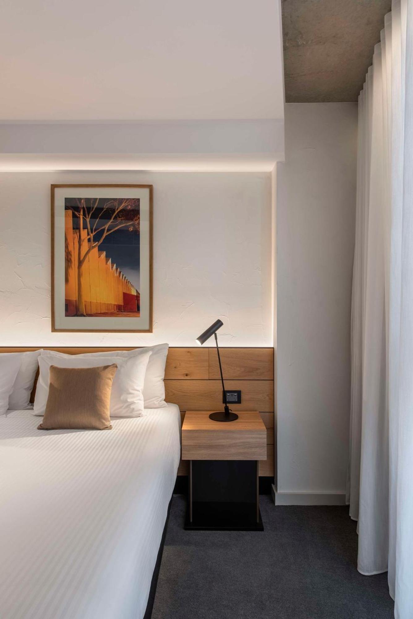 Vibe Hotel 4*