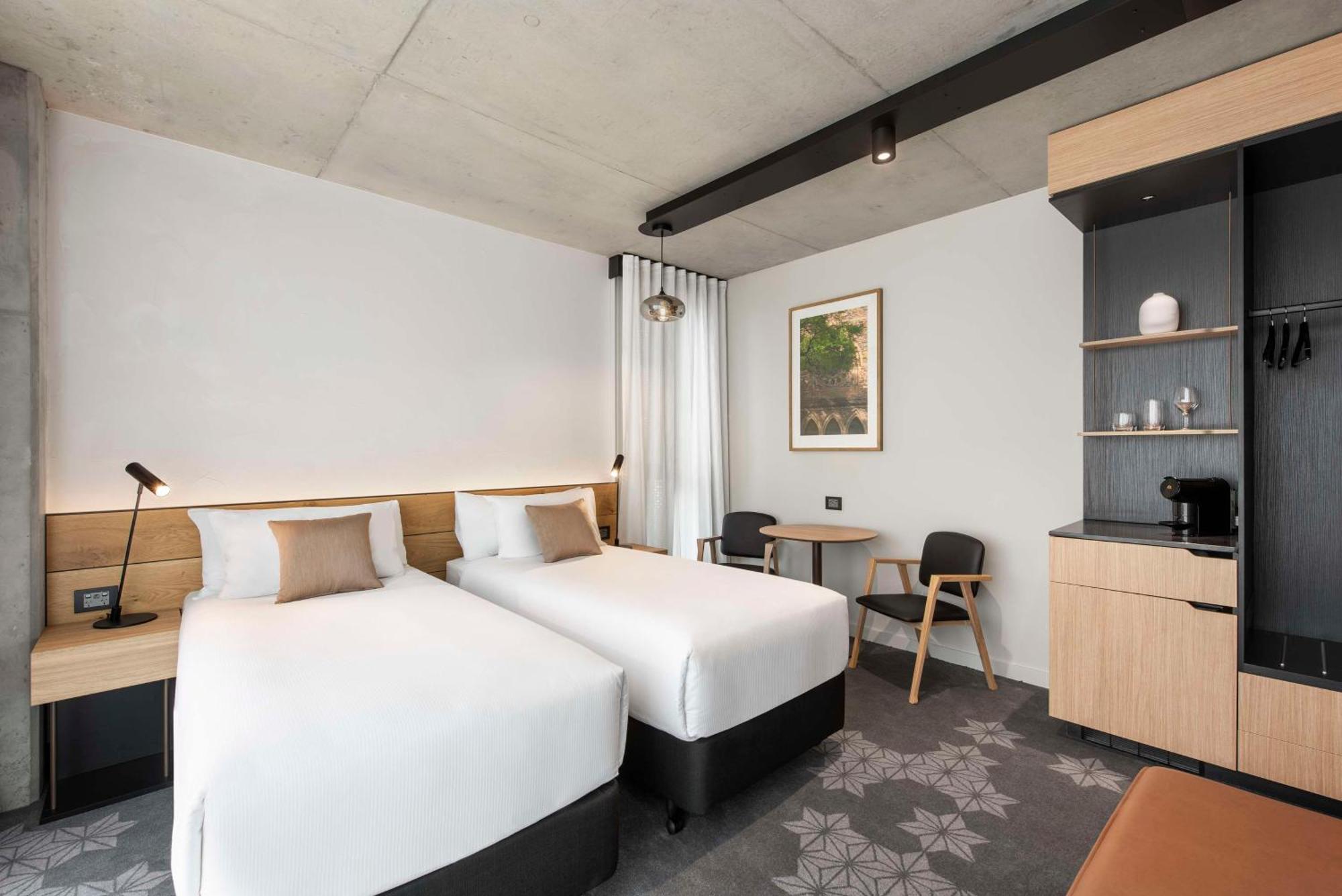 Vibe Hotel