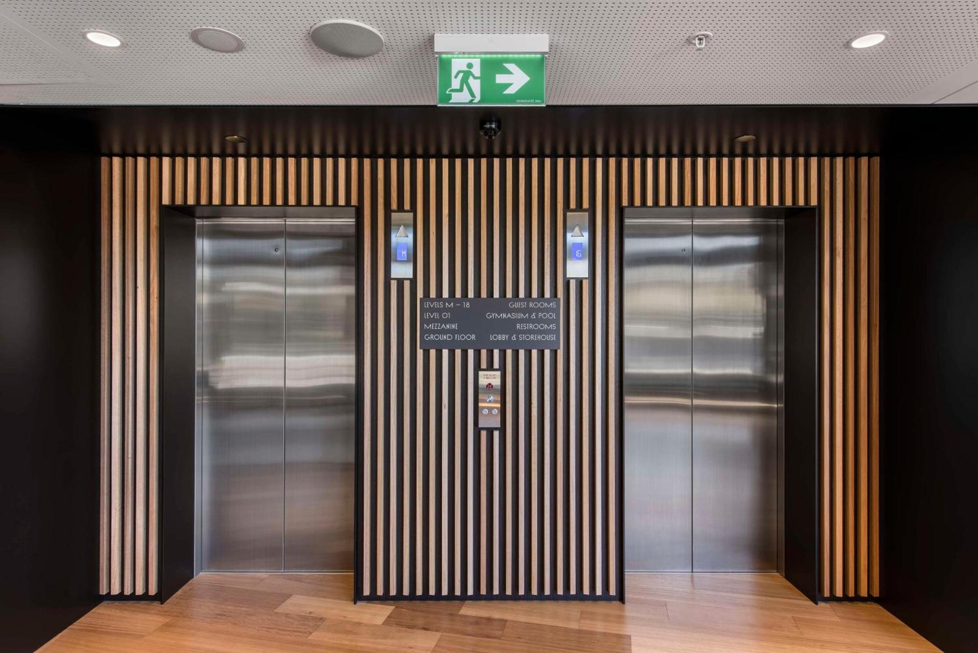 Vibe Hotel 4*