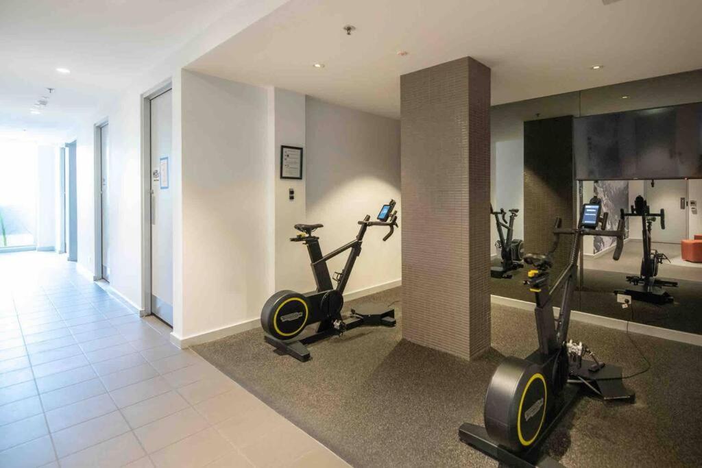 Apartment Apartment, Pool & Carpark *