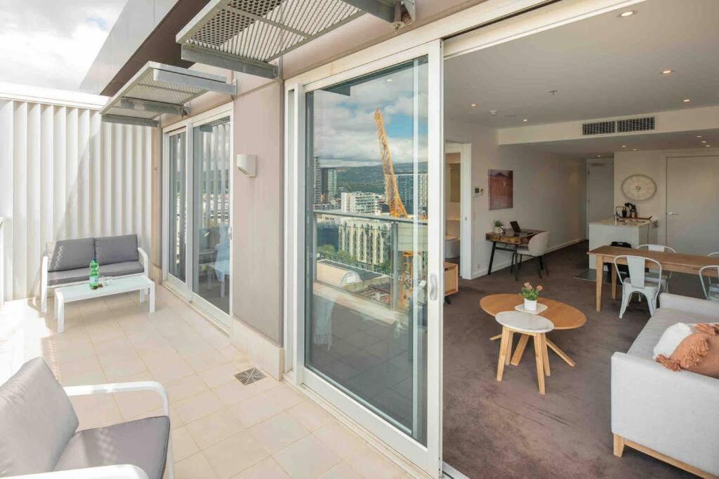 Apartment Apartment, Pool & Carpark *