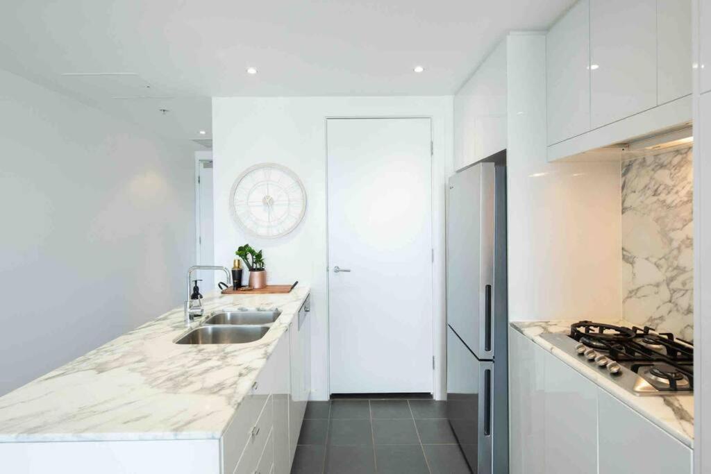 Apartment, Pool & Carpark