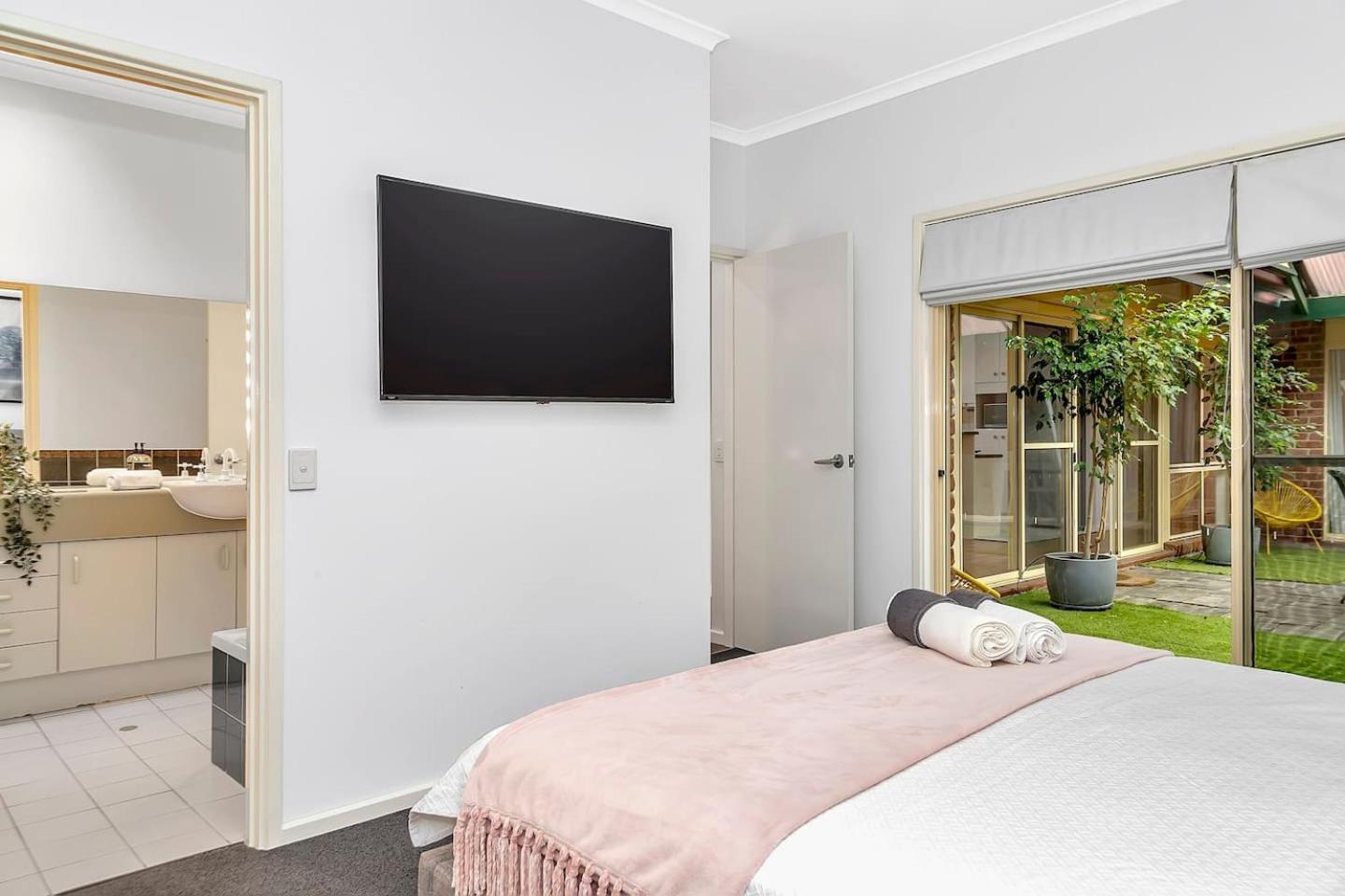 Brompton Bliss - A Relaxed Northern Retreat * Adelaide