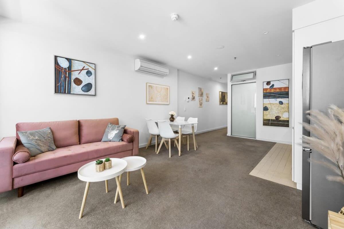 Holiday home Comfy And Lovely Cbd 1br Apt -free Wi-fi