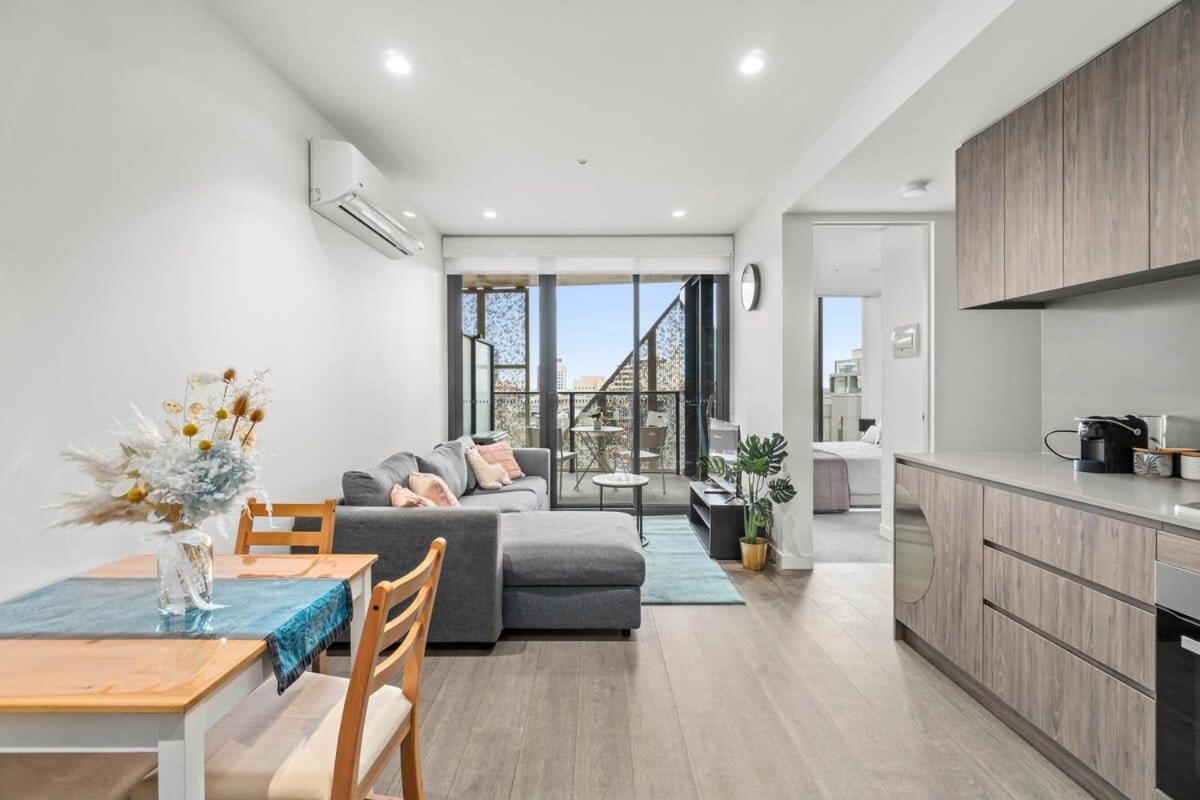 Holiday home Taffy On Realm Rundlemall Pool&gym Easylifestyle *