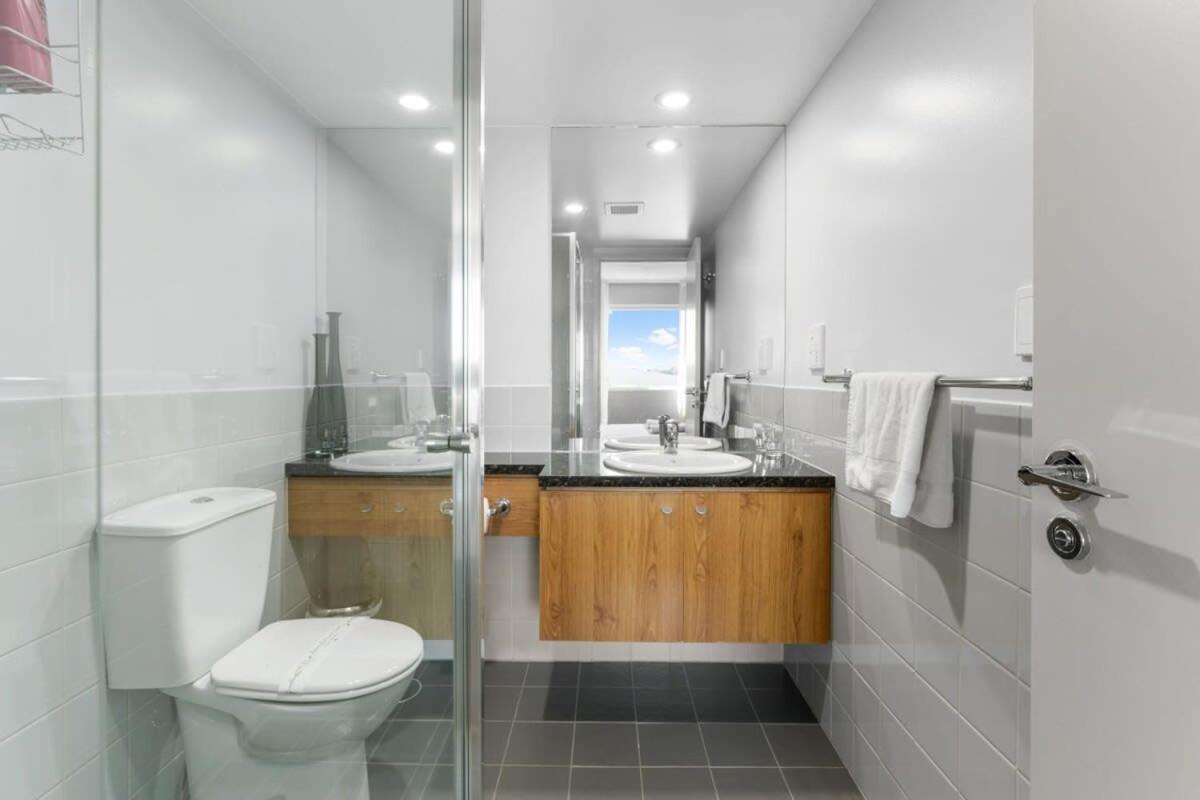Cbd 2br At 96 North Tce - Free Parking Adelaide